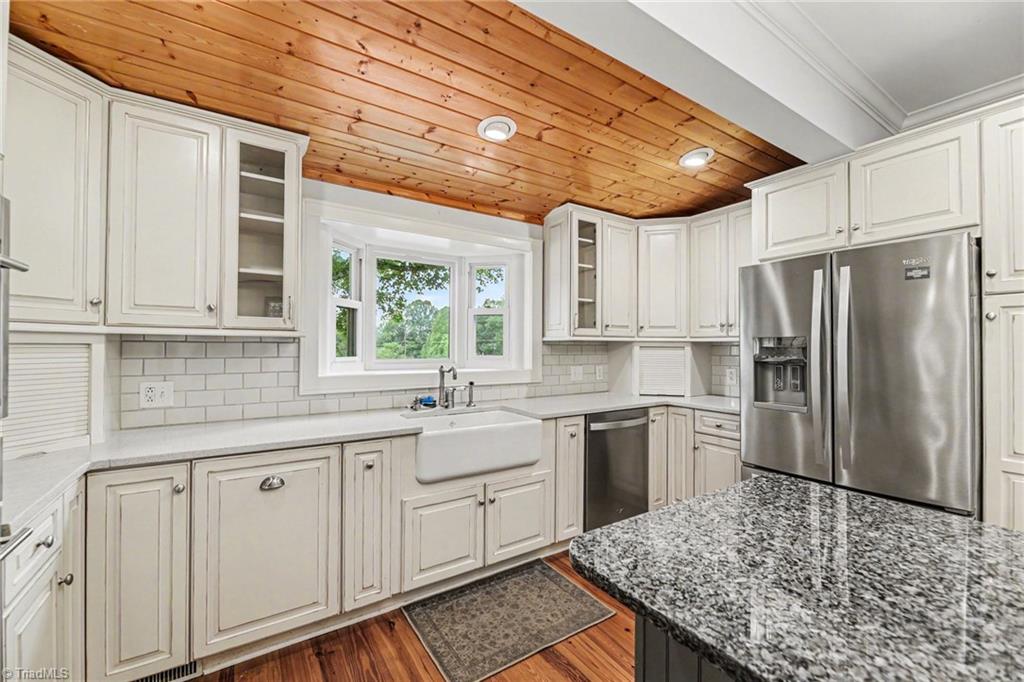 2809 Flint Hill Road East Bend, NC 27018 - Photo 10 of 43