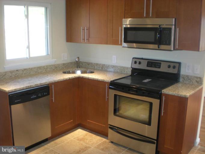 2507 Fire House Road Hyattsville, MD 20785 - Photo 3 of 17 Kitchen