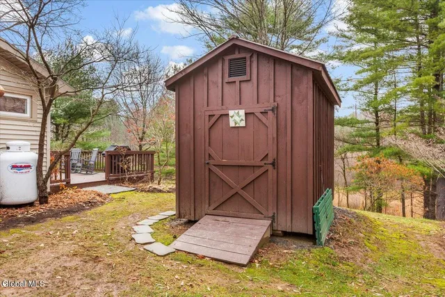 $485,000 | 27 University Street, Bethlehem, NY 12158