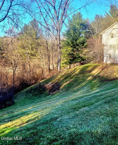 $485,000 | 27 University Street, Bethlehem, NY 12158