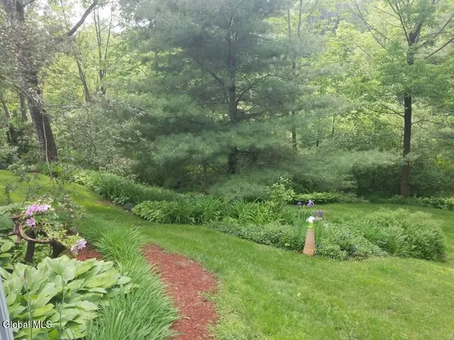 $485,000 | 27 University Street, Bethlehem, NY 12158