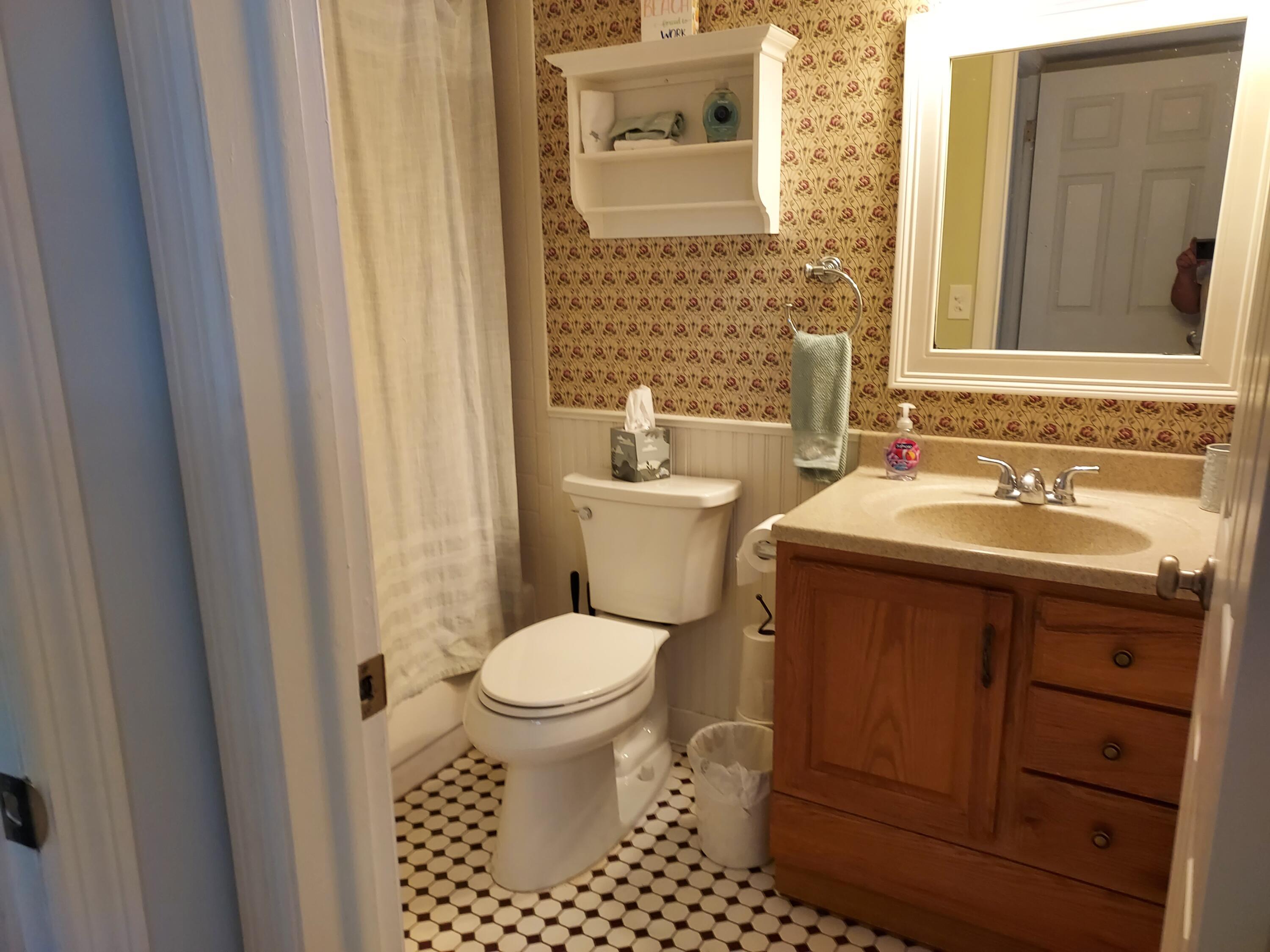 717 Highway 1, Unit 101 Jupiter, FL 33477 - Photo 9 of 27 Guest Bath