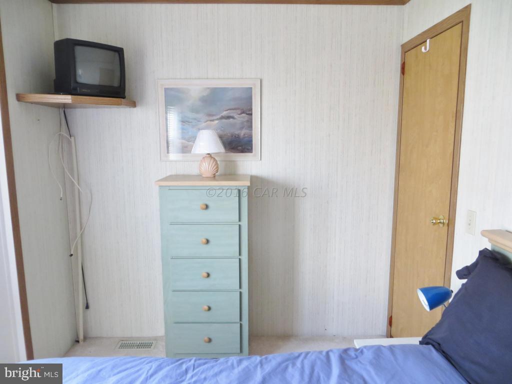 131 Clamshell Road Ocean City, MD 21842 - Photo 21 of 40 Gallery Image 21