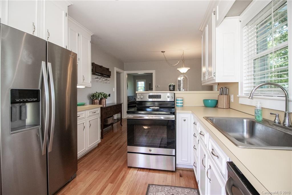 2914 Spencer Road Conover, NC 28613 - Photo 8 of 26 Gallery Image 8