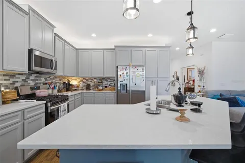 $415,000 | 7431 Sungold Meadow Court, Apollo Beach, FL 33572