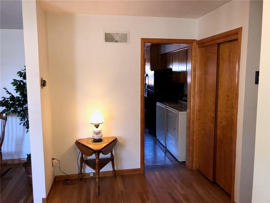 1385 Highland Road Sharon, PA 16146 - Photo 3 of 19 Gallery Image 3