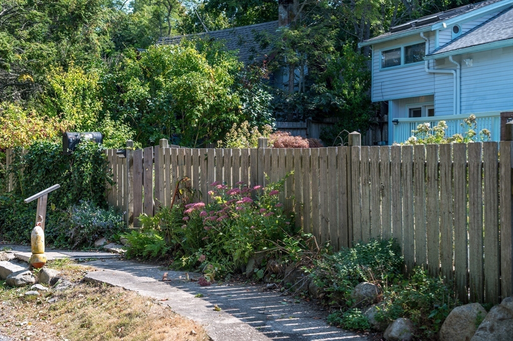 7 Lighthouse Way Gloucester, MA 01930 - Photo 27 of 35