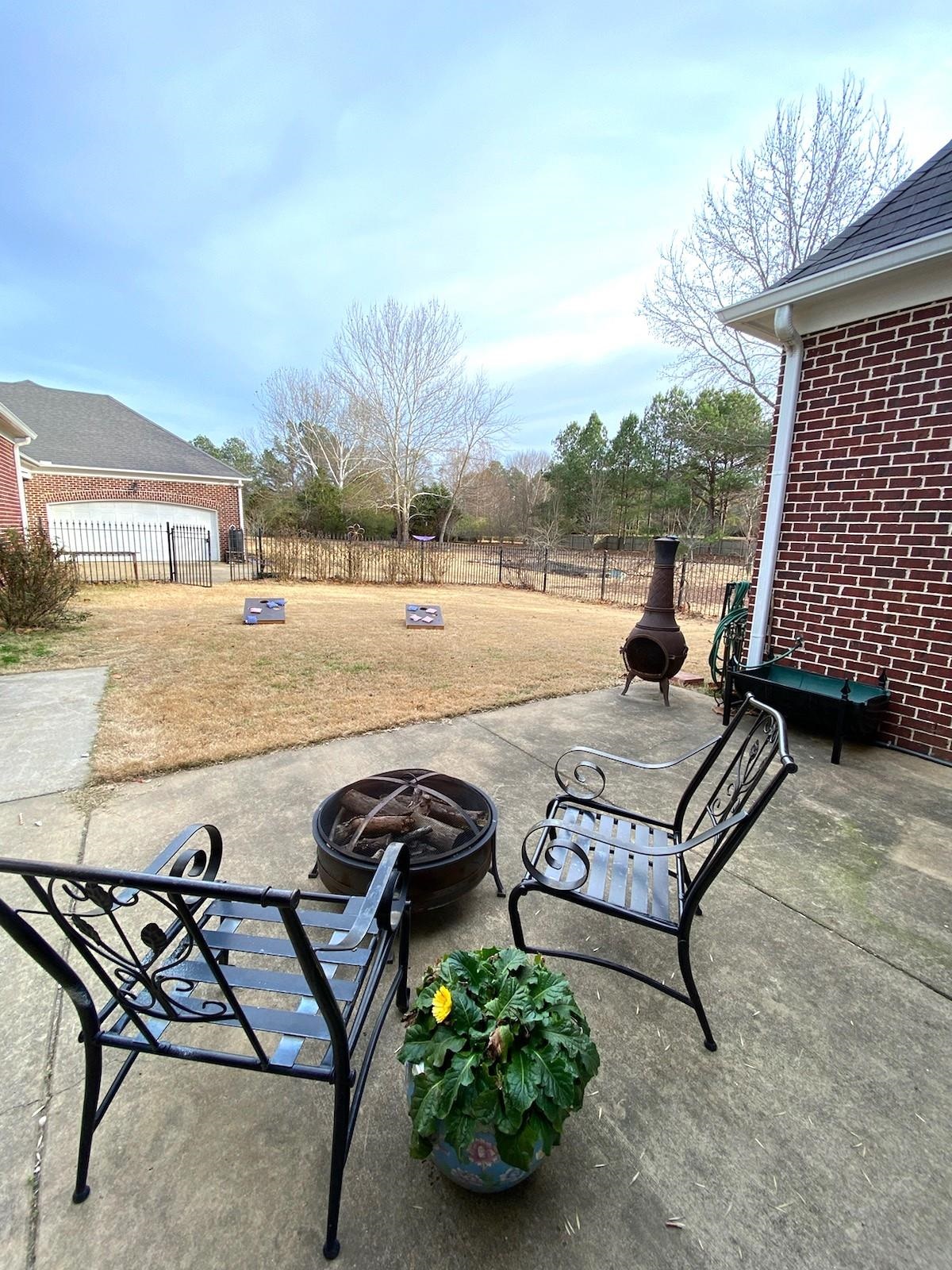 930 Snowden Farm Road Collierville, TN 38017 - Photo 33 of 38 a view of a terrace with sitting area