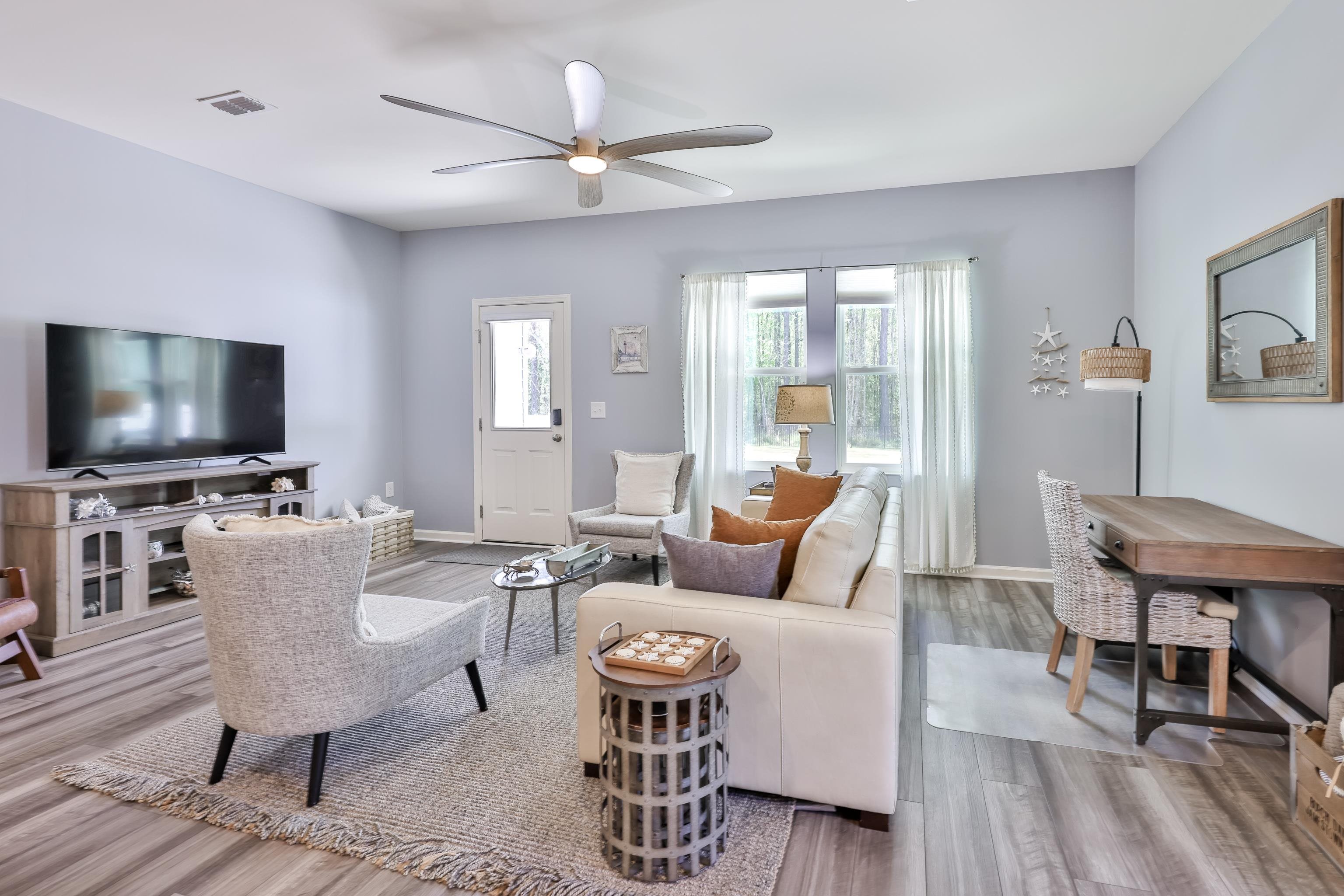 202 Linares Street Loris, SC 29569 - Photo 2 of 25