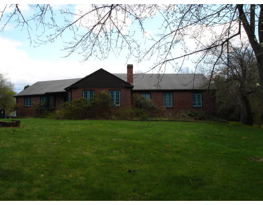 376 Concord Road Bedford, MA 01730 - Photo 1 of 5 Gallery Image 1