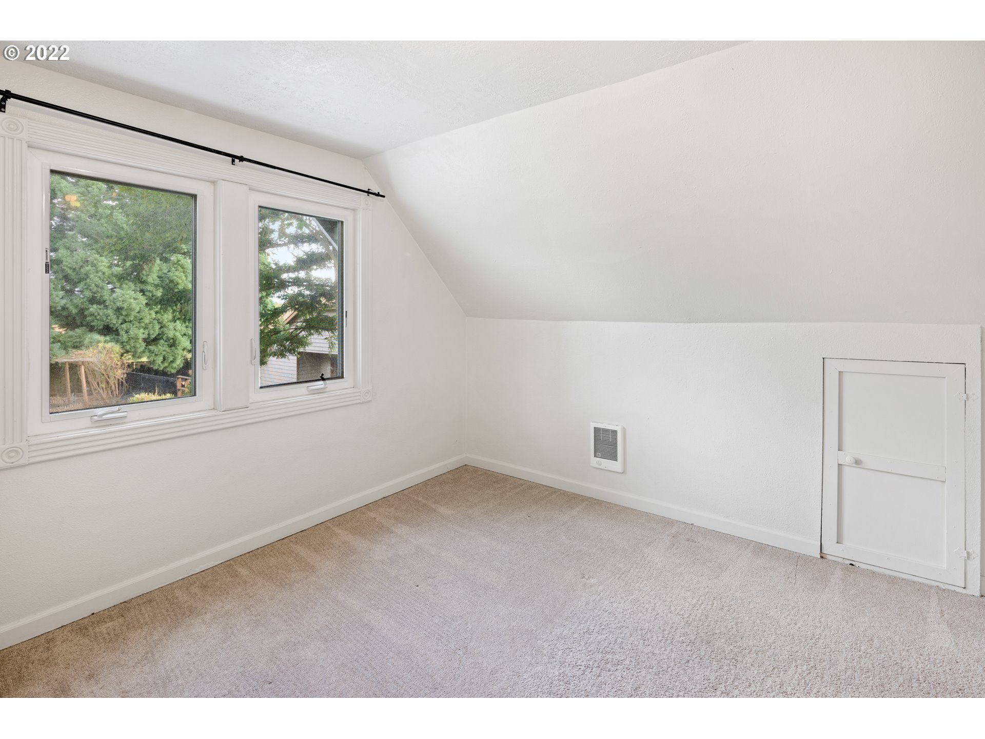 5111 Southeast Powell Valley Road Gresham, OR 97080 - Photo 17 of 32 Gallery Image 17