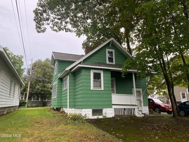 $250,000 | 2103 Plum Street, Niskayuna, NY 12309