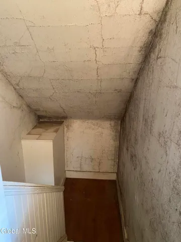 $250,000 | 2103 Plum Street, Niskayuna, NY 12309