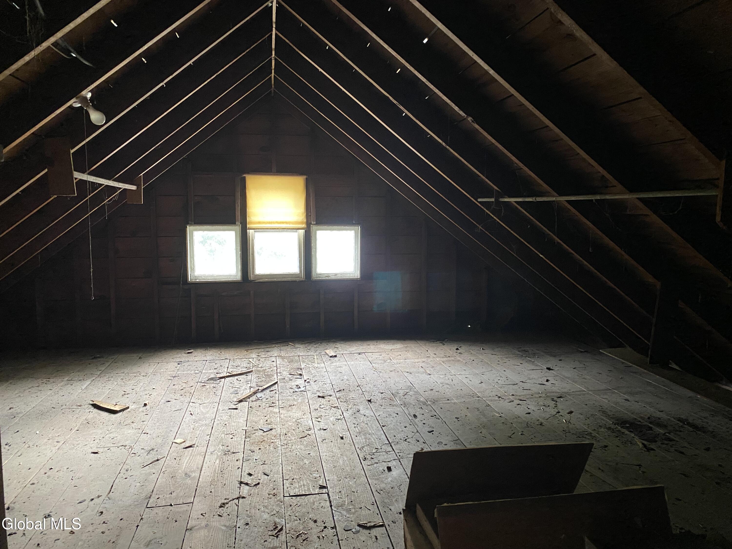 2103 Plum Street Niskayuna, NY 12309 - Photo 27 of 37 IMG_4353