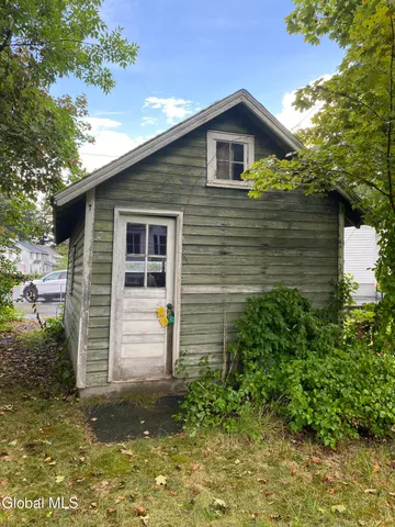 $250,000 | 2103 Plum Street, Niskayuna, NY 12309