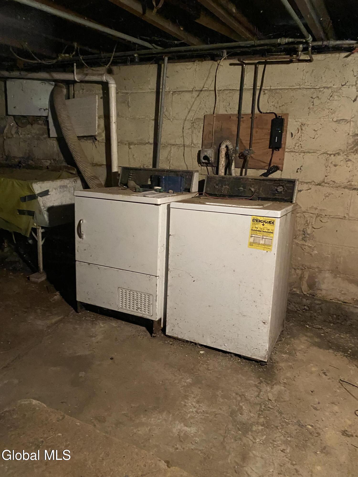 2103 Plum Street Niskayuna, NY 12309 - Photo 37 of 37 IMG_4036