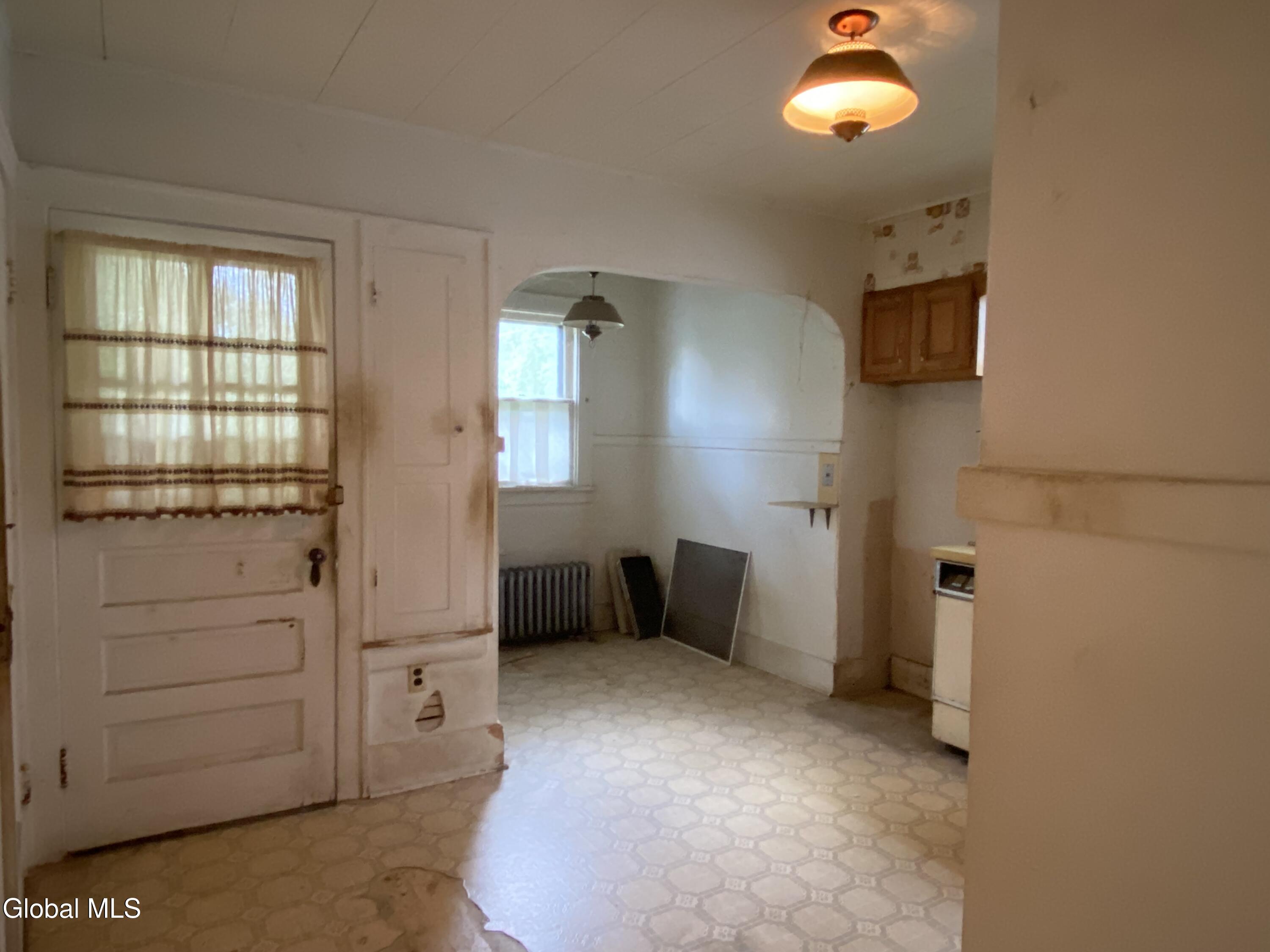 2103 Plum Street Niskayuna, NY 12309 - Photo 4 of 37 IMG_4321