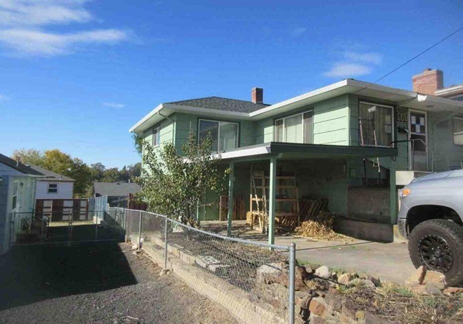 617 Northwest 5th Street Pendleton, OR 97801 - Photo 2 of 5 P11545K-1
