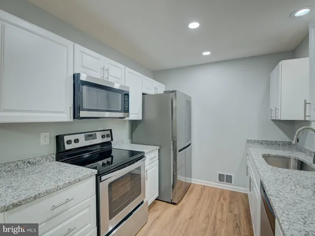 $2,300 | 11752 Sidewinder Lane, Lusby, MD 20657