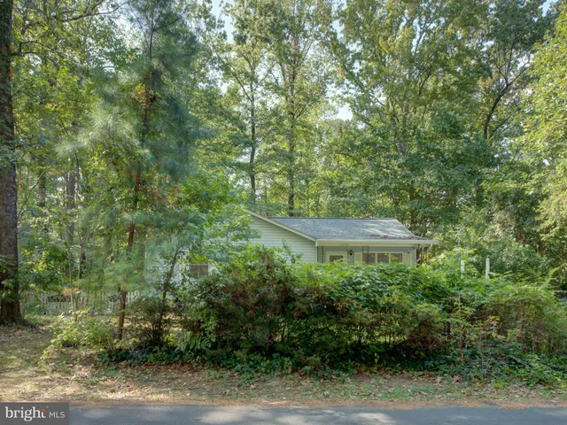 $2,300 | 11752 Sidewinder Lane, Lusby, MD 20657