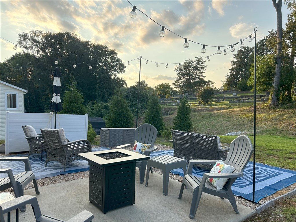 104 West North 3rd Street Seneca, SC 29678 - Photo 8 of 18 Backyard oasis