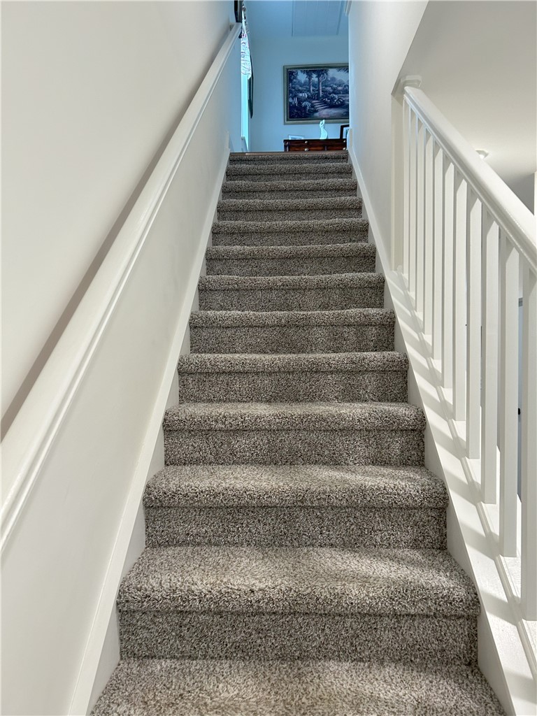 104 West North 3rd Street Seneca, SC 29678 - Photo 10 of 18 Stairs