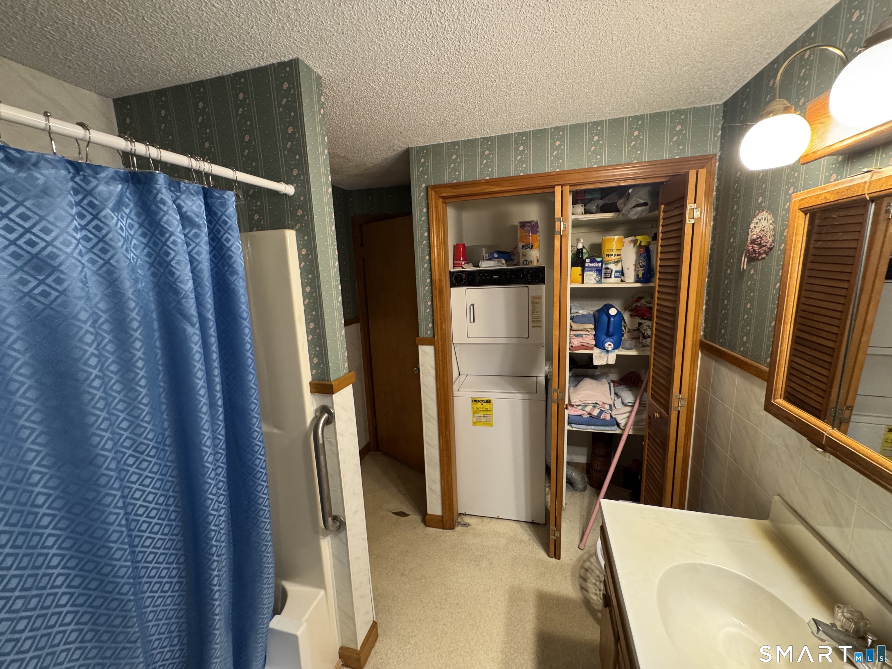 94 Morin Avenue Killingly, CT 06239 - Photo 9 of 17