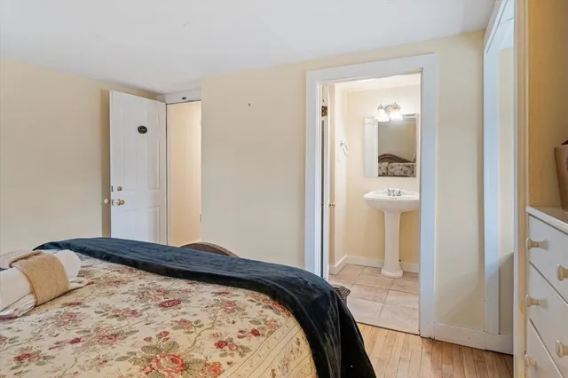 $970,000 | 24 Highway 11, Landgrove, VT 05148