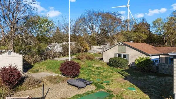 $3,350 | 18 Sprague Court, Portsmouth, RI 02871
