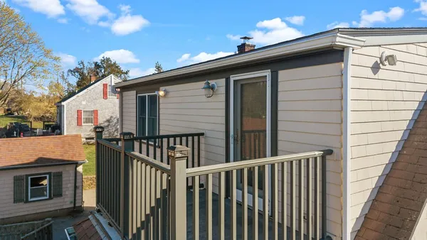 $3,350 | 18 Sprague Court, Portsmouth, RI 02871
