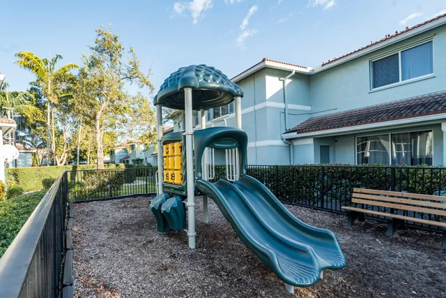 $2,200 | 3635 Sonoma Drive, Riviera Beach, FL 33404