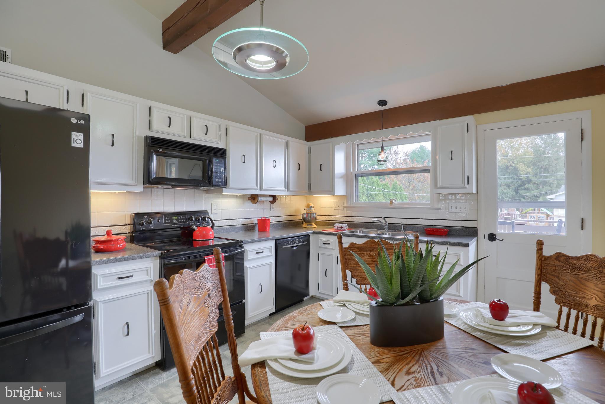 443 Revere Road Lancaster, PA 17601 - Photo 8 of 33 Gallery Image 8