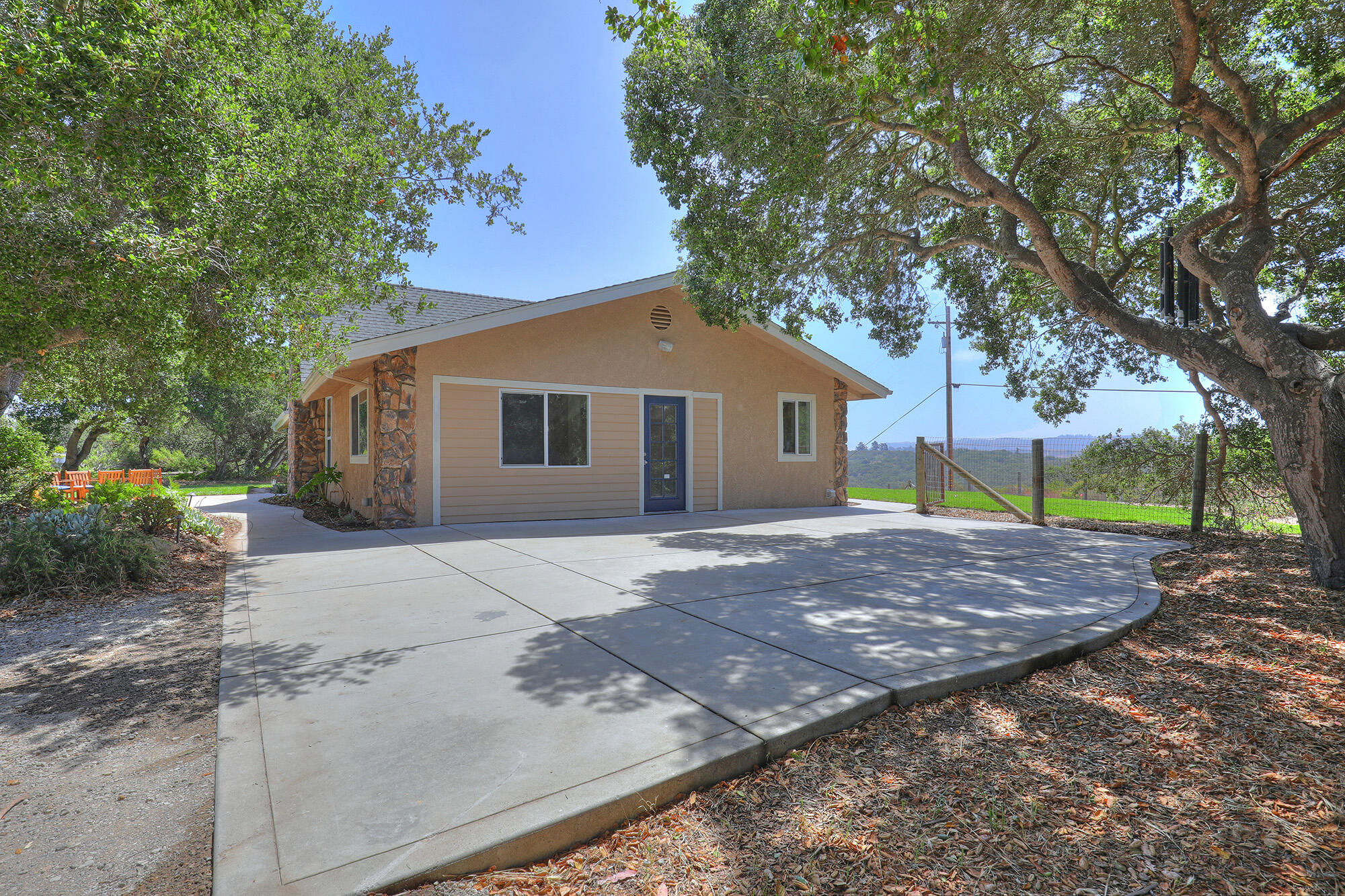2500 Wild Oak Lompoc, CA 93436 - Photo 8 of 52 24