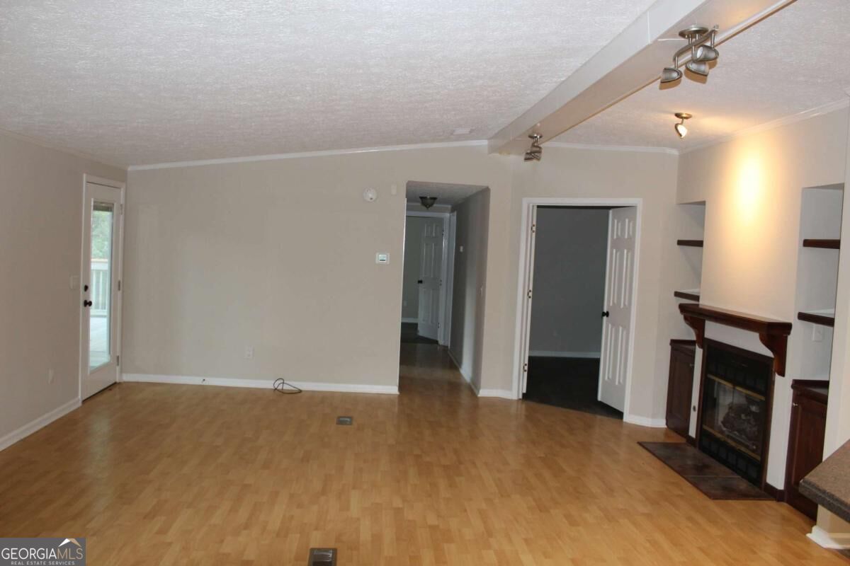 190 Roberts Point Road Jackson, GA 30233 - Photo 24 of 29 Gallery Image 24