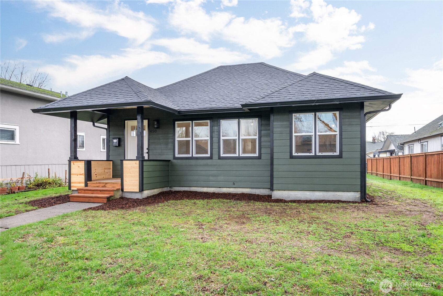 450 16th Avenue Longview, WA 98632 - Photo 23 of 23 a front view of a house with garden