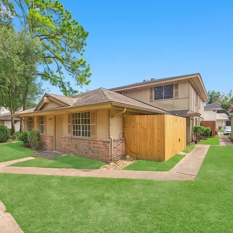 $1,230 | 5634 Birchmont Drive, Unit 22, Houston, TX 77091