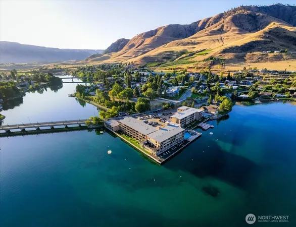 $349,900 | 322 West Woodin Avenue, Unit 643, Chelan, WA 98816