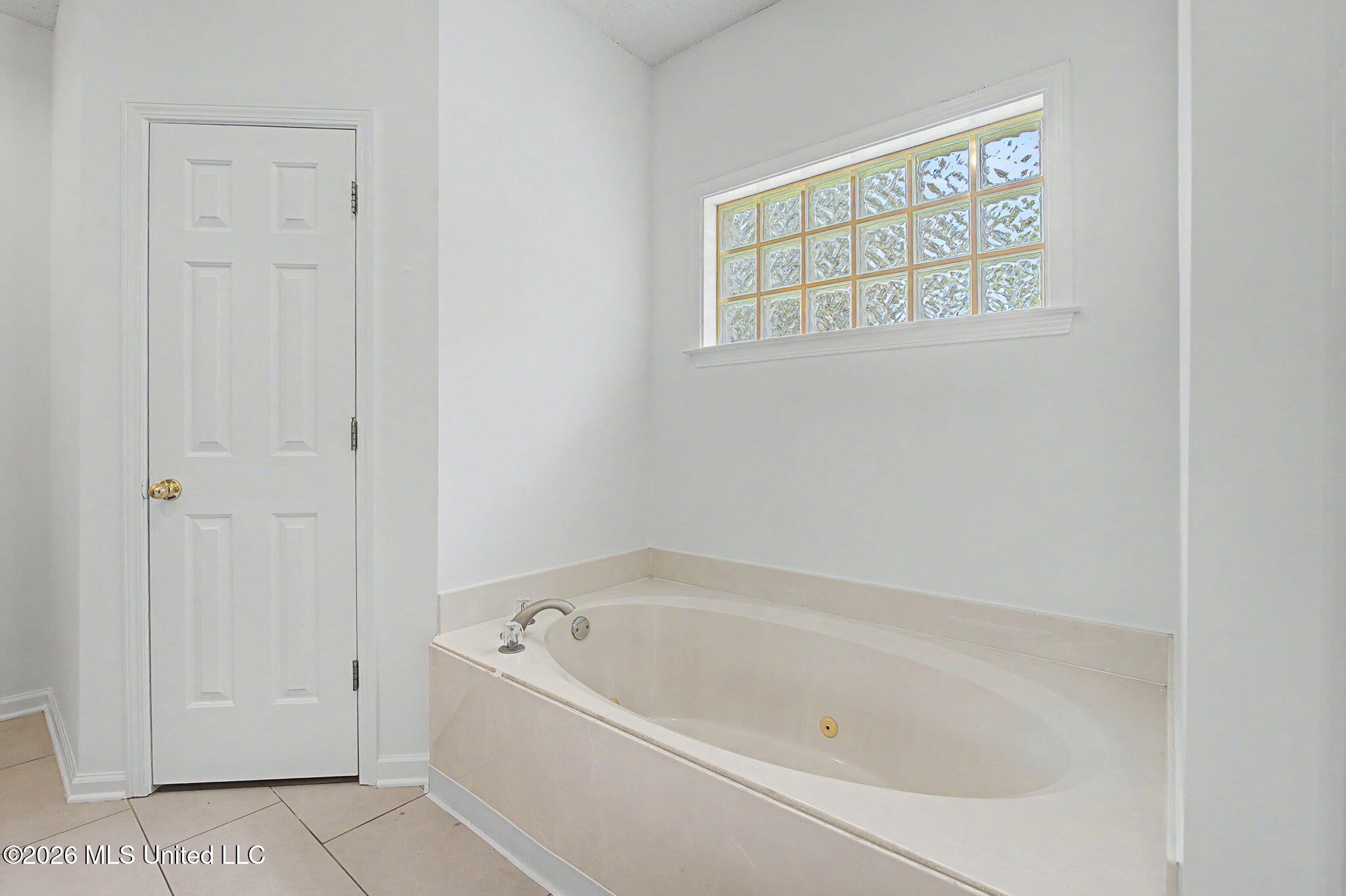 13960 Fairview Road Byhalia, MS 38611 - Photo 18 of 30 Primary Bathroom 2
