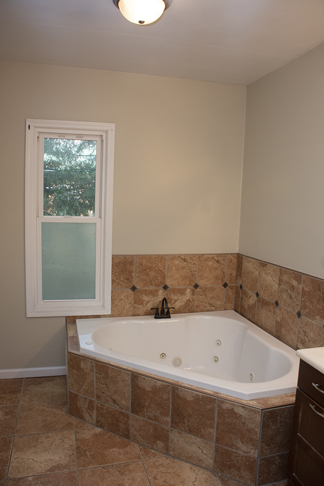 408 West Lincolnway Road Morrison, IL 61270 - Photo 19 of 38 Gallery Image 19