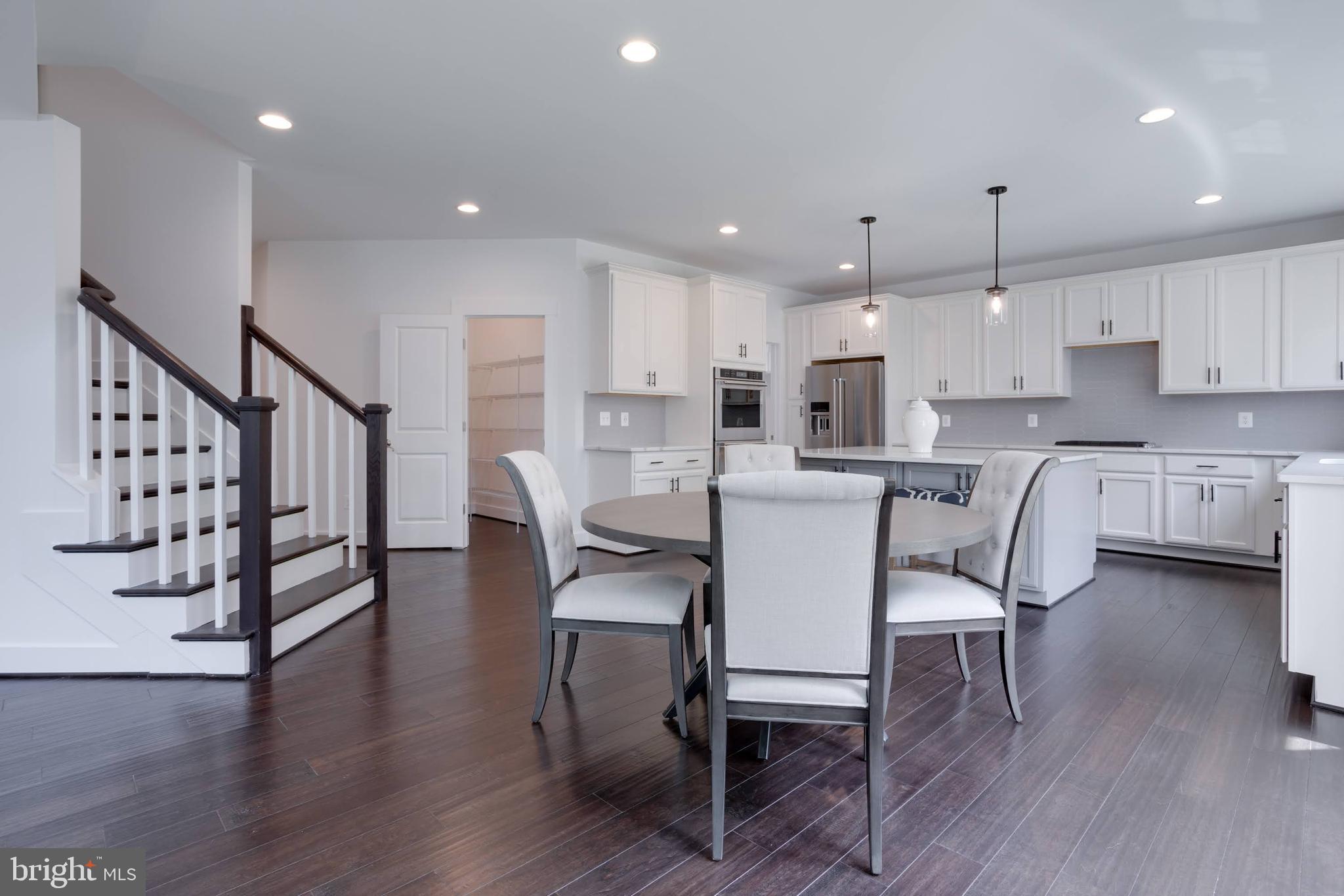 4104 Hunt Road Fairfax, VA 22032 - Photo 23 of 66 Eat-in kitchen