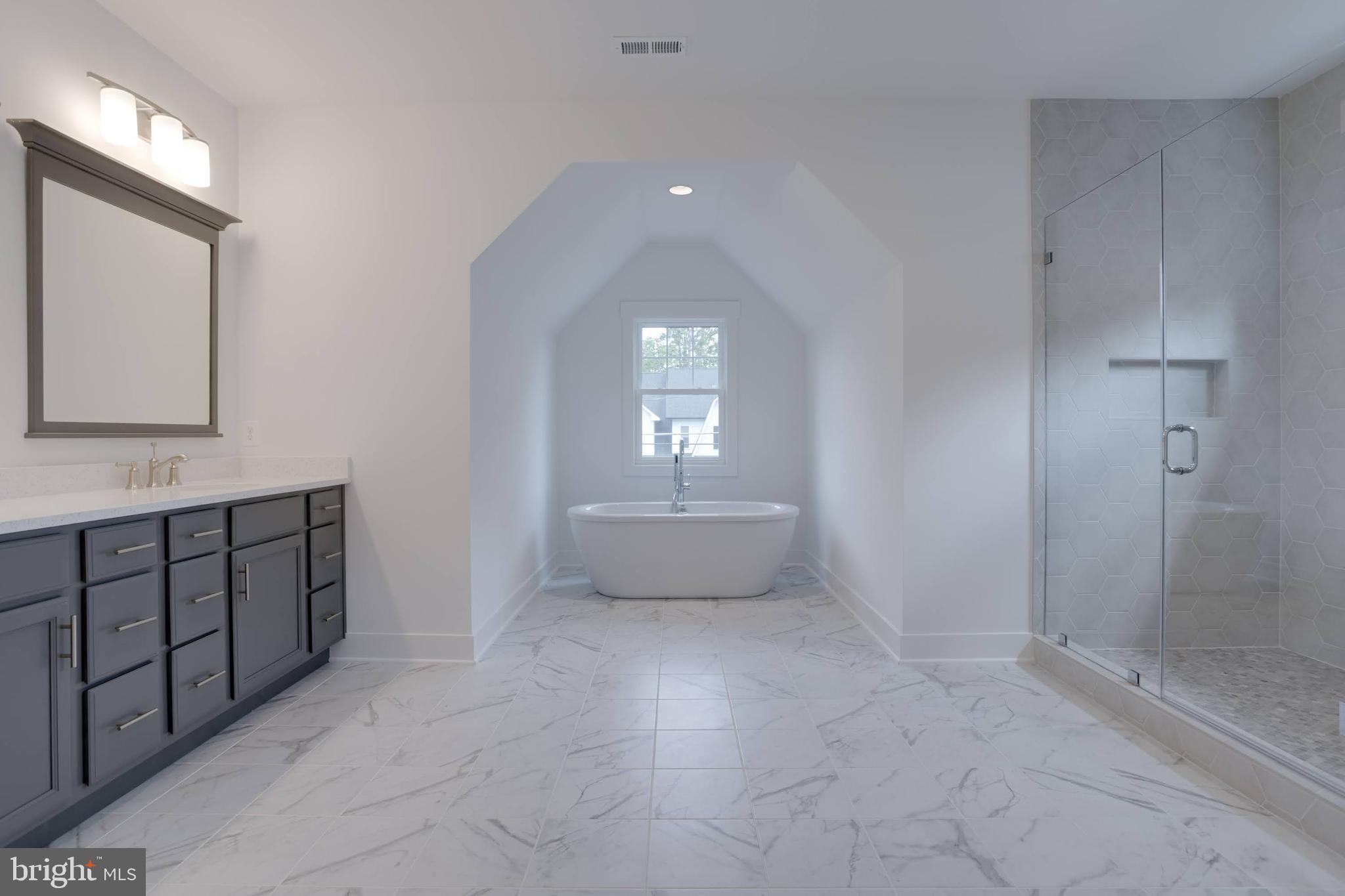 4104 Hunt Road Fairfax, VA 22032 - Photo 36 of 66 Primary Bathroom