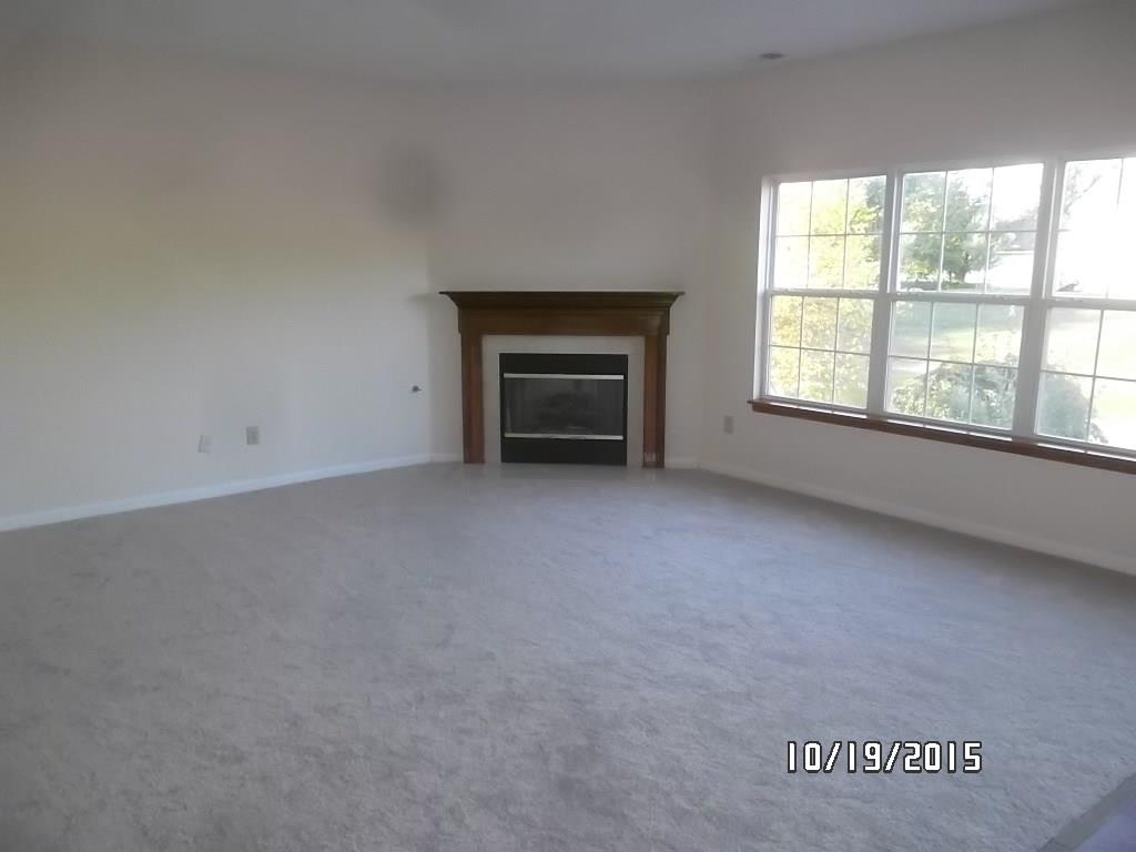 5390 Rippling Brook Way Carmel, IN 46033 - Photo 4 of 14 Gallery Image 4