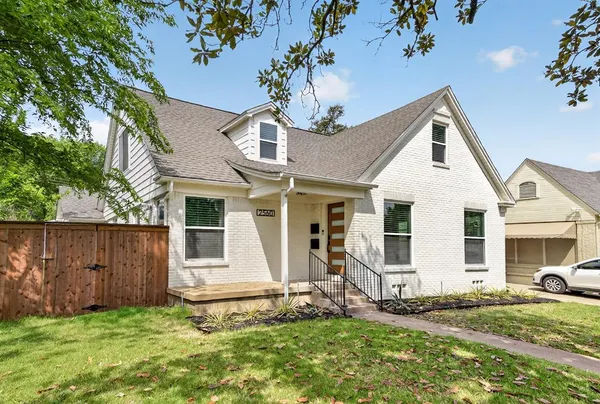 $5,000 | 2560 Rogers Avenue, Fort Worth, TX 76109