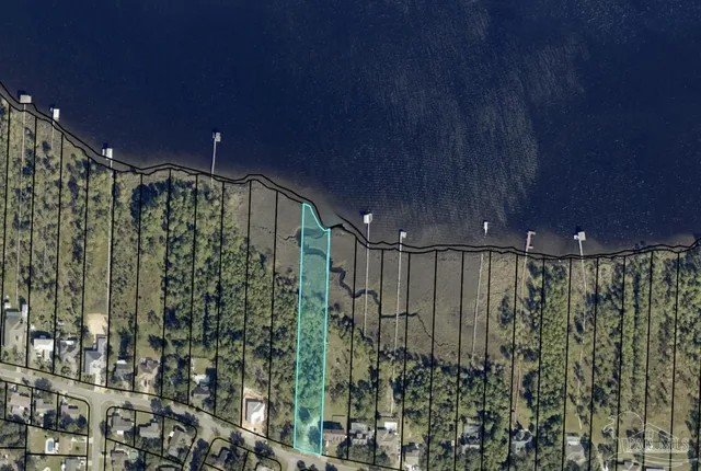 $250,000 | 7962 Sleepy Bay Boulevard, Navarre, FL 32566