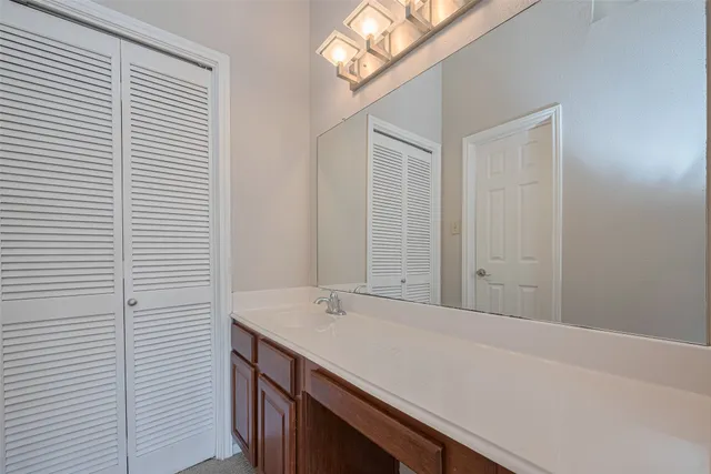 $1,580 | 2211 South Kirkwood Road, Unit 19, Houston, TX 77077