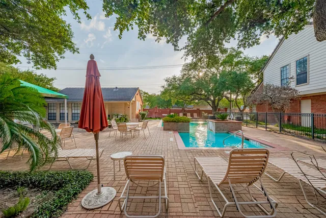 $1,580 | 2211 South Kirkwood Road, Unit 19, Houston, TX 77077