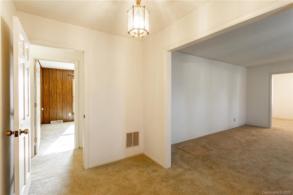 3320 Dan Hood Road Matthews, NC 28105 - Photo 4 of 40