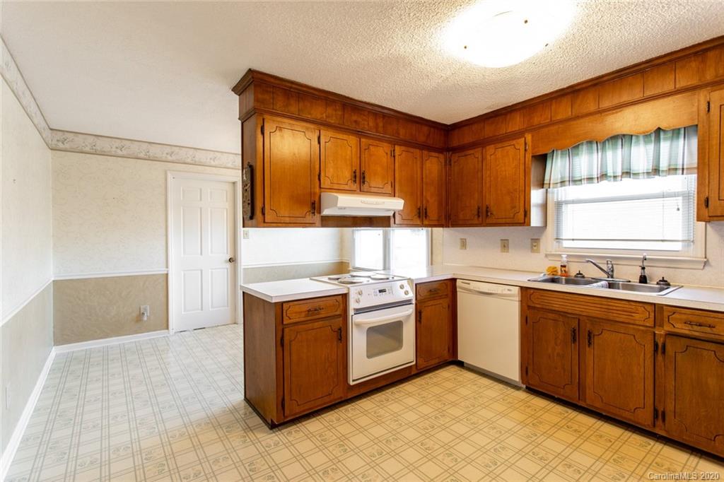 3320 Dan Hood Road Matthews, NC 28105 - Photo 10 of 40