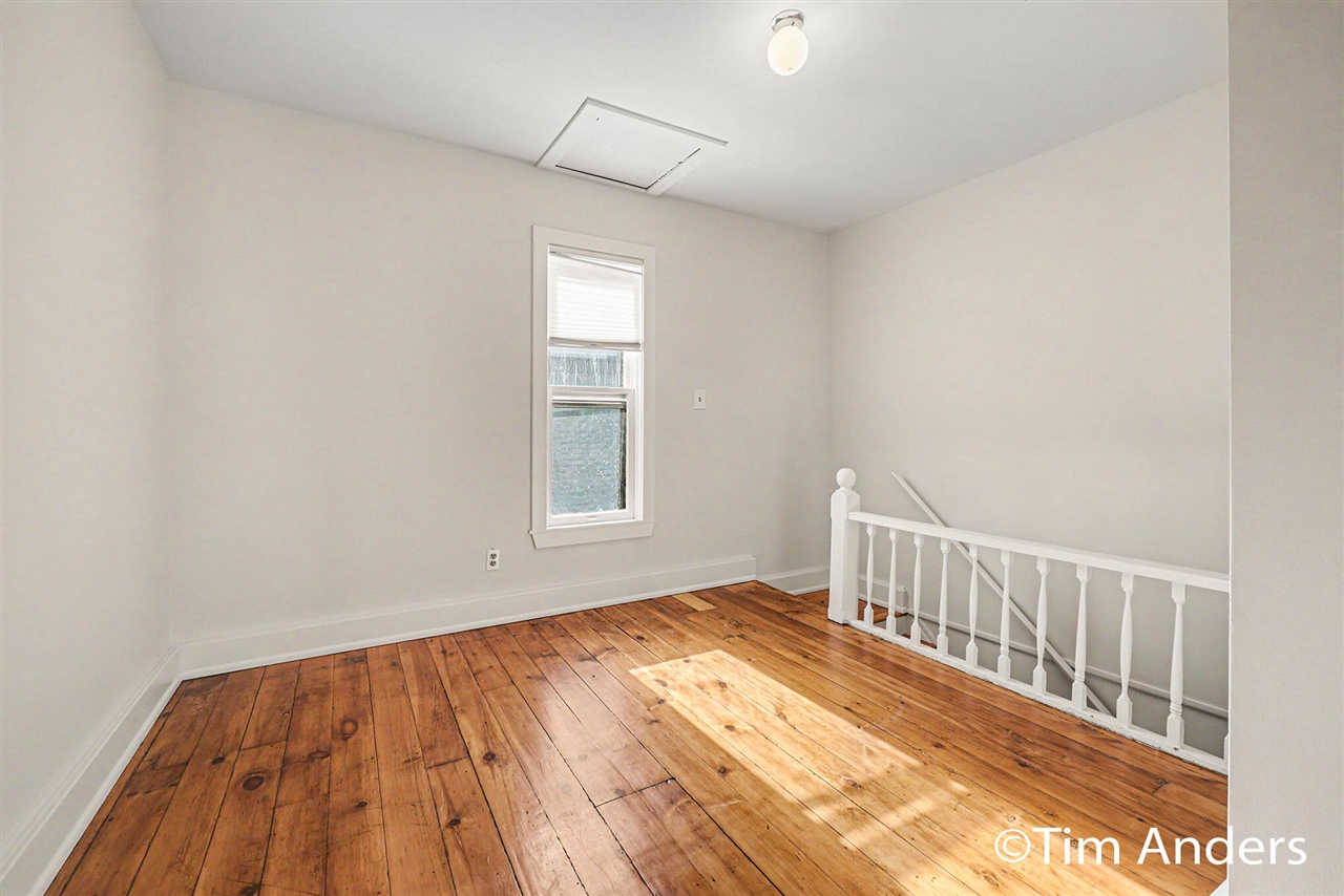 816 Innes Street Northeast Grand Rapids, MI 49503 - Photo 12 of 24