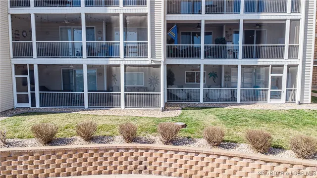 $590,000 | 18132 Millstone Cove Road, Unit 301, Gravois Mills, MO 65037
